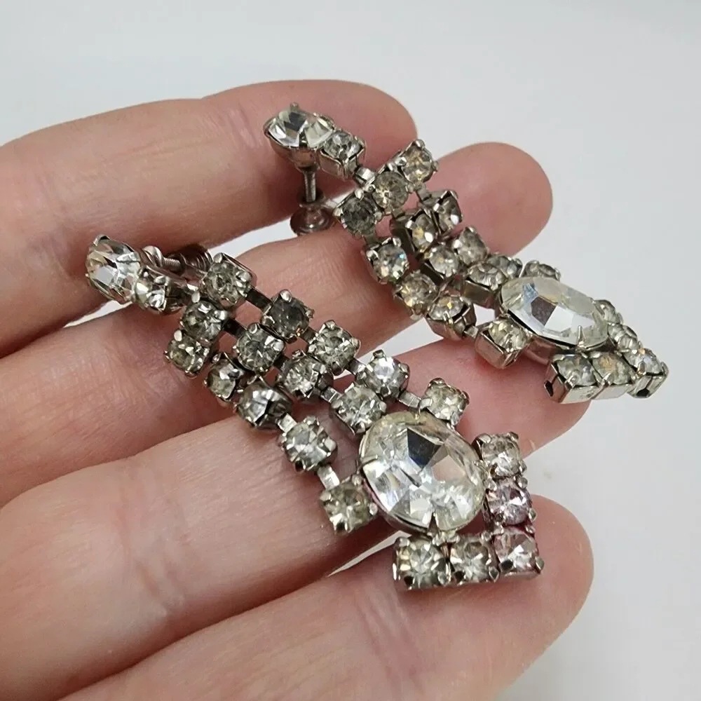 Vintage Clear Rhinestone Long Screw Back Dangle Chandelier Earrings Elegant